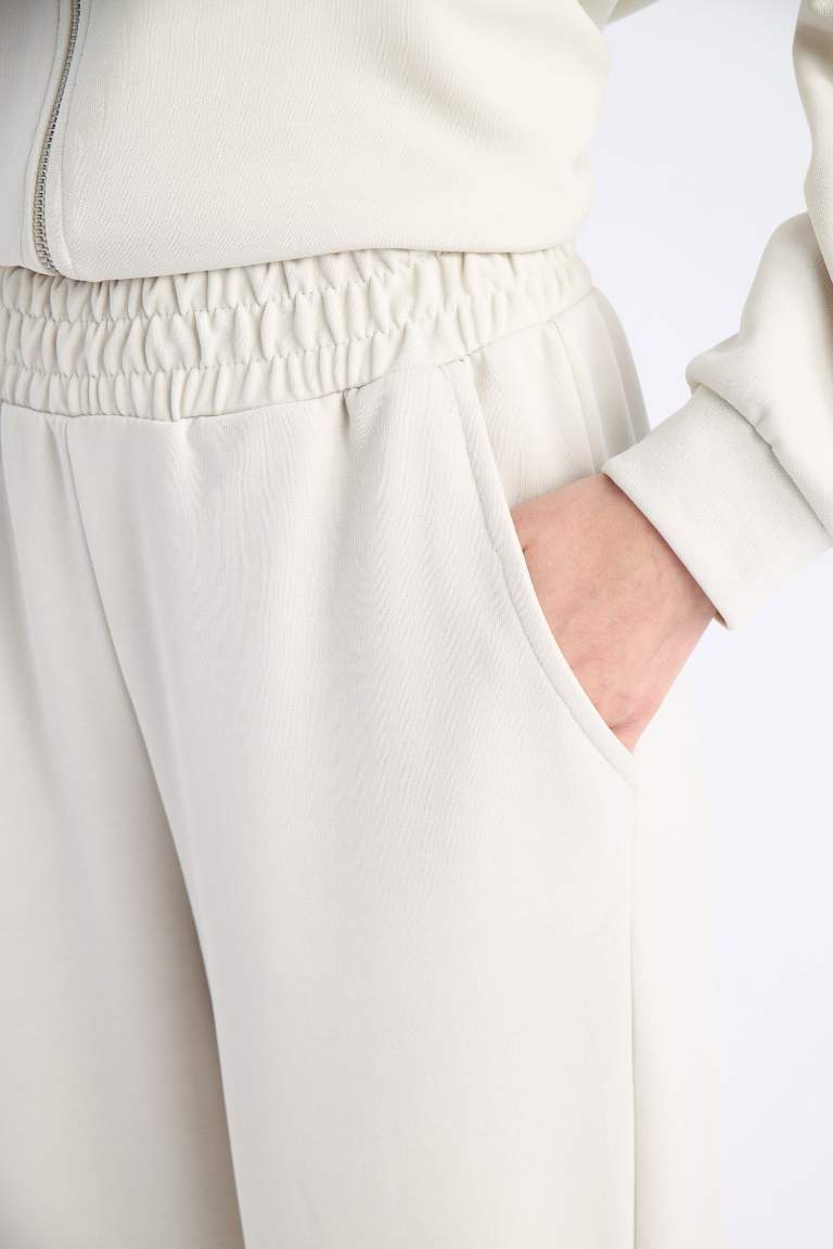 Wide Leg Pocketed Trousers