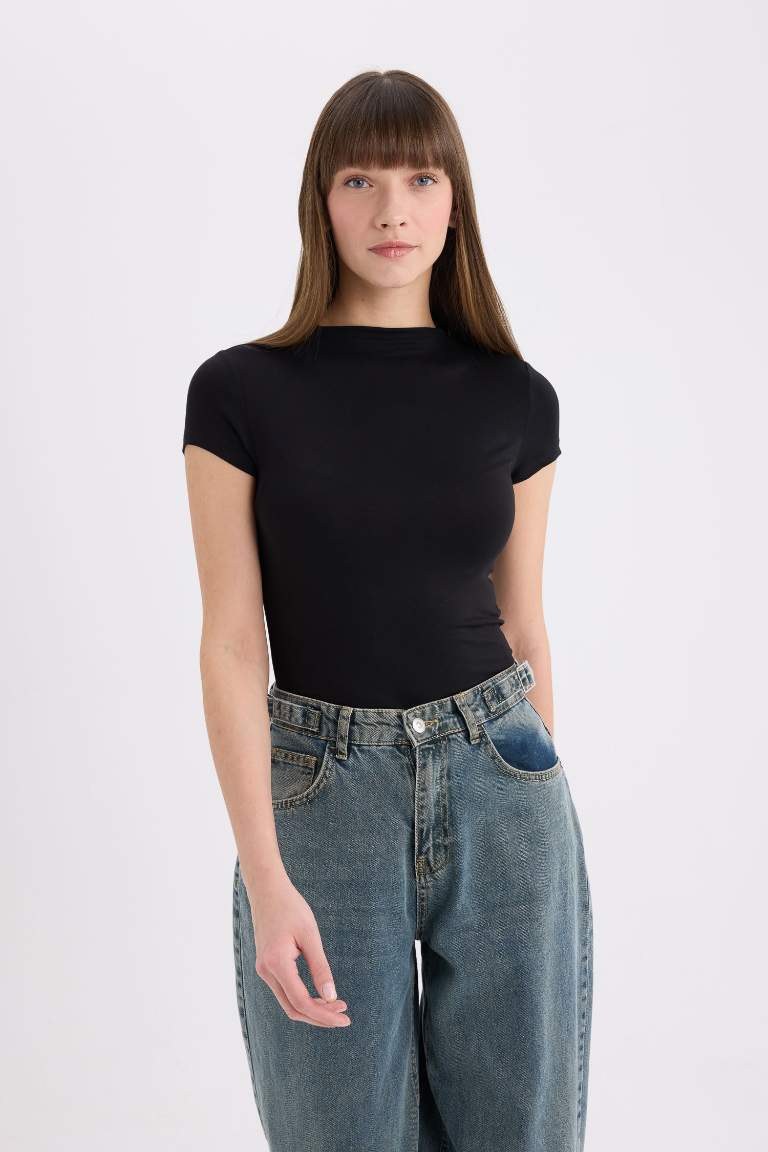 Slim Fit Half Turtleneck Basic Short Sleeve T-Shirt