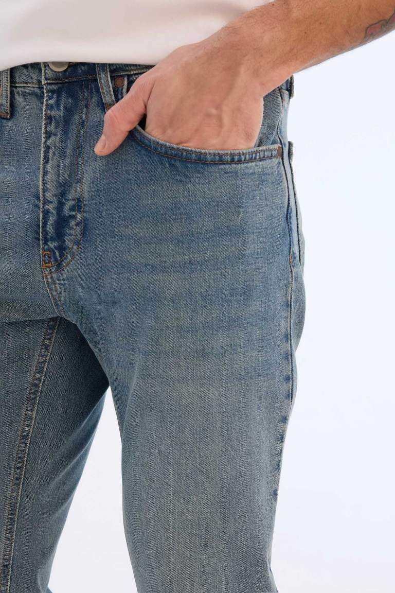 Slim Tapered Fit Dar Kalıp Normal Bel Daralan Paça Jean Pantolon