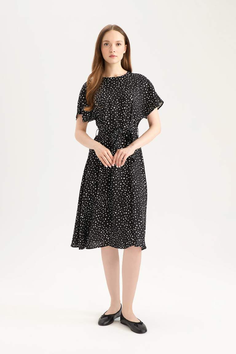 Regular Fit Crew Neck Patterned Belted Midi Dress