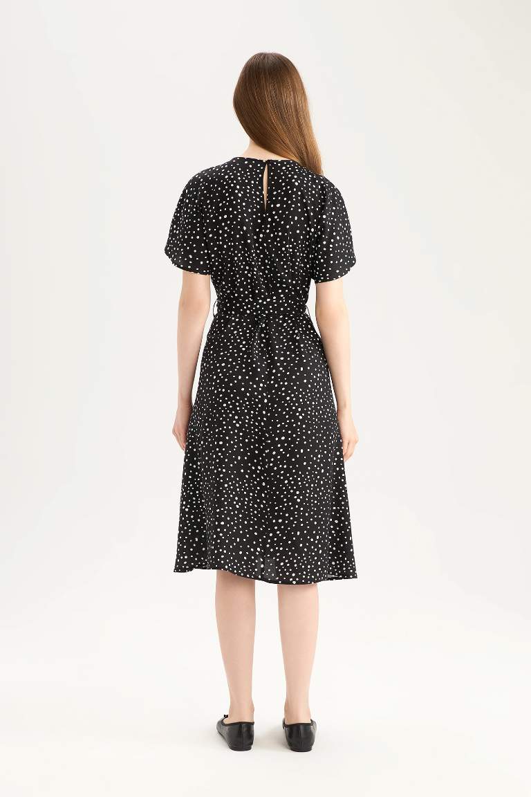 Regular Fit Crew Neck Patterned Belted Midi Dress