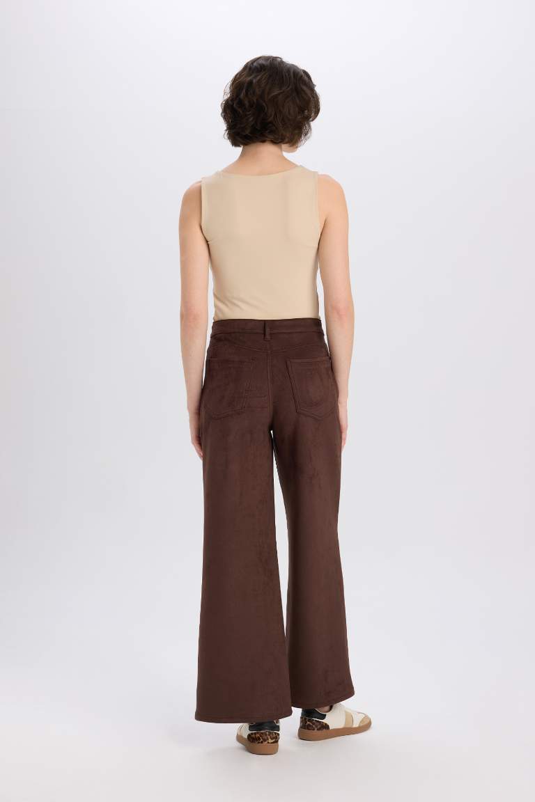 Straight Fit Zipper Suede Trousers