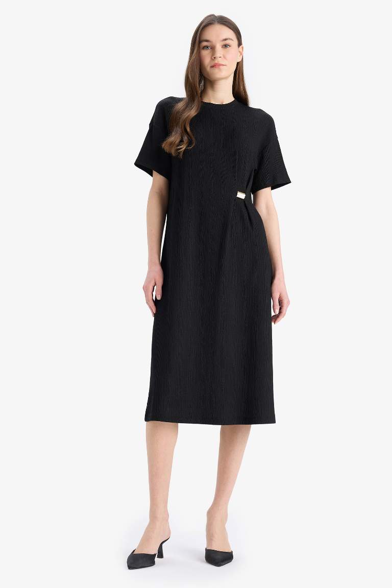 Regular Fit Crew Neck Crepe Short Sleeve Dress