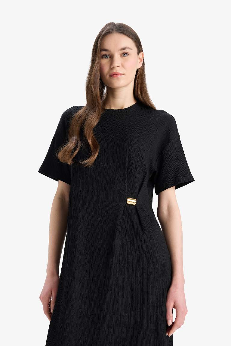 Regular Fit Crew Neck Crepe Short Sleeve Dress