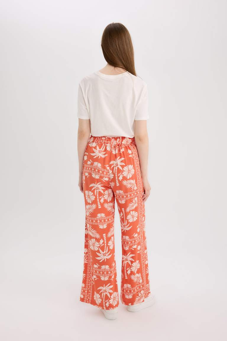 Regular Fit Wide Leg Trousers