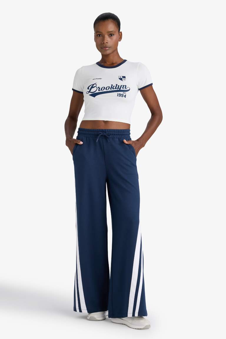 DeFactoFit Wide Leg Geniş Paça Şeritli Standart Boy Sporcu Pantolon