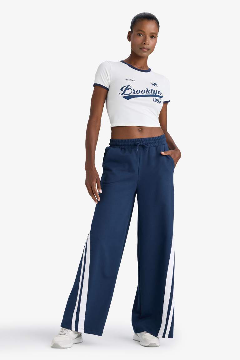 DeFactoFit Wide Leg Geniş Paça Şeritli Standart Boy Sporcu Pantolon