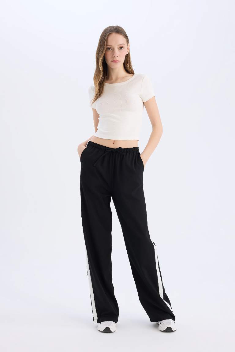 Pantalon large à taille normale et poches