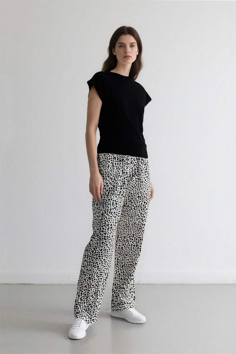 Carrot Fit Wide Leg Printed Viscose Trousers