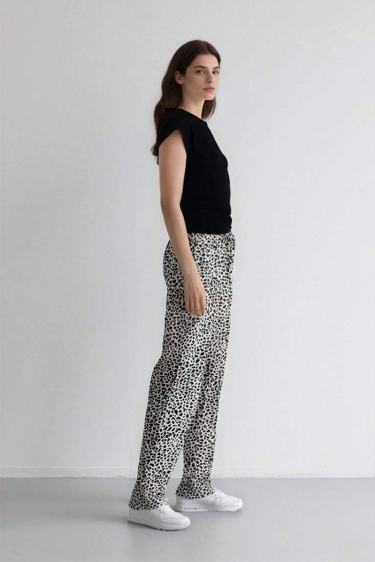 Carrot Fit Wide Leg Printed Viscose Trousers