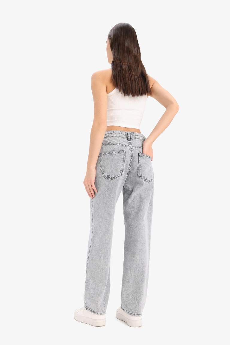 Straight Fit Yüksek Bel Kısa Paça Jean Yıkamalı Pantolon