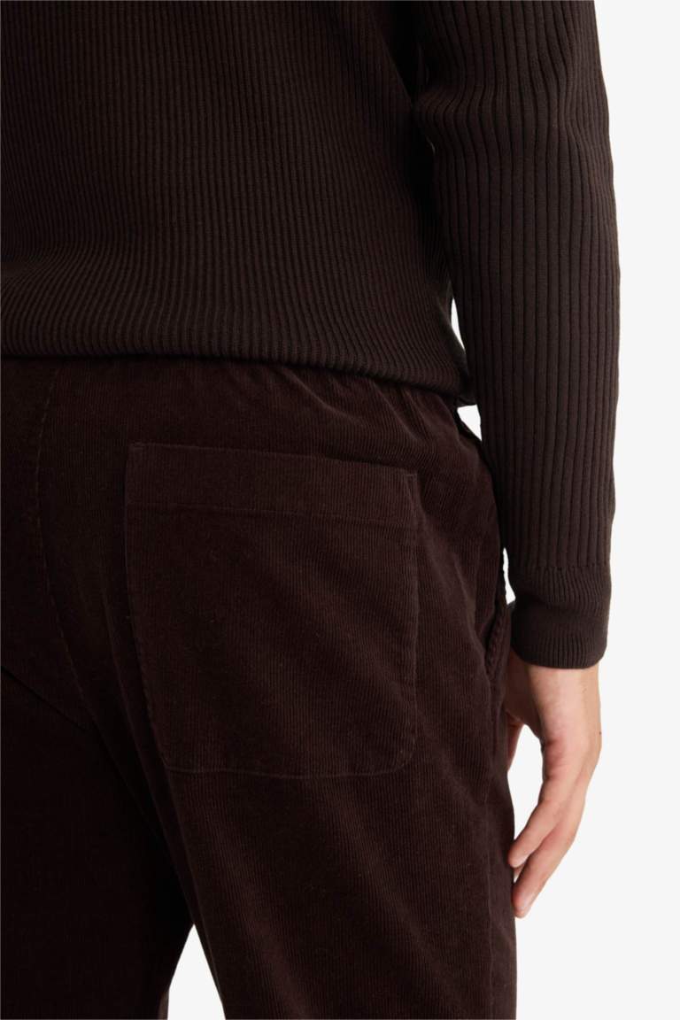 Relax Fit Düz Paça Pantolon