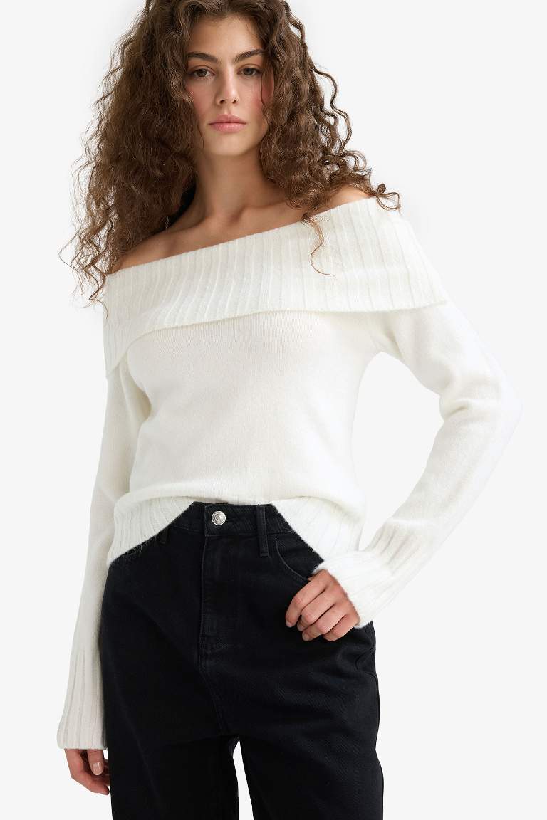 Slim Fit Dar Kesim Açık Omuz Triko Kazak