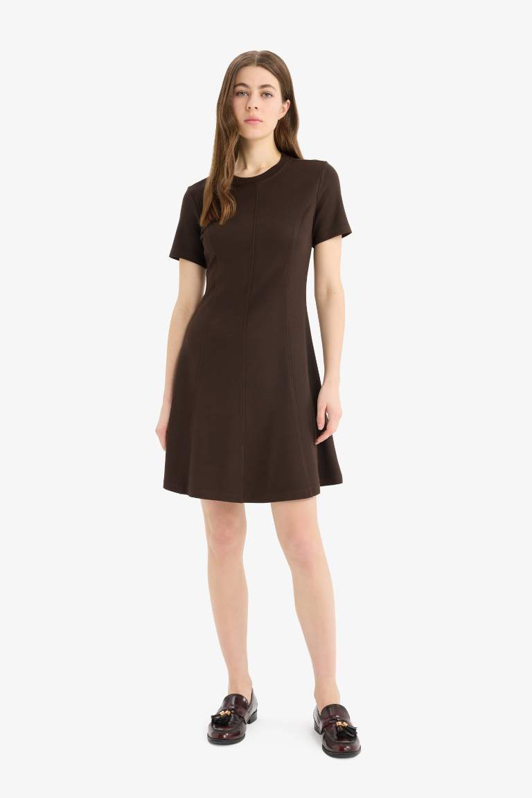 Crew Neck Basic Short Sleeve Mini Dress