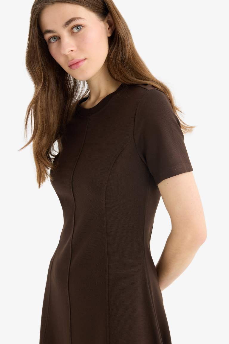 Crew Neck Basic Short Sleeve Mini Dress