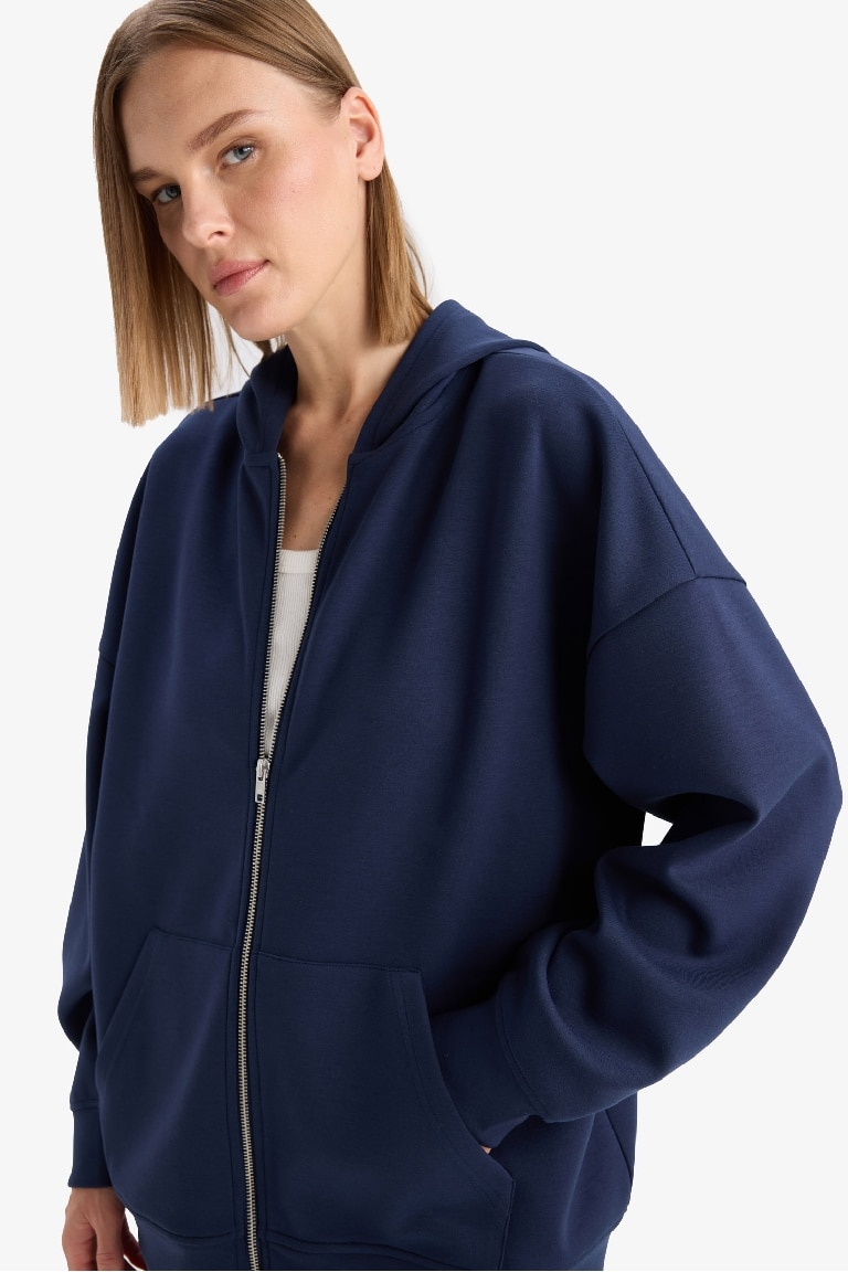 Oversize толстовка с капюшоном из Scuba-ткани