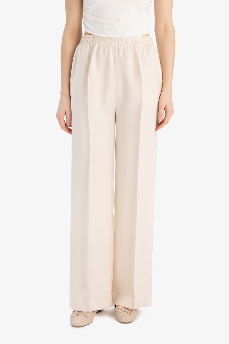 Straight Fit With Pockets Sensual Trousers