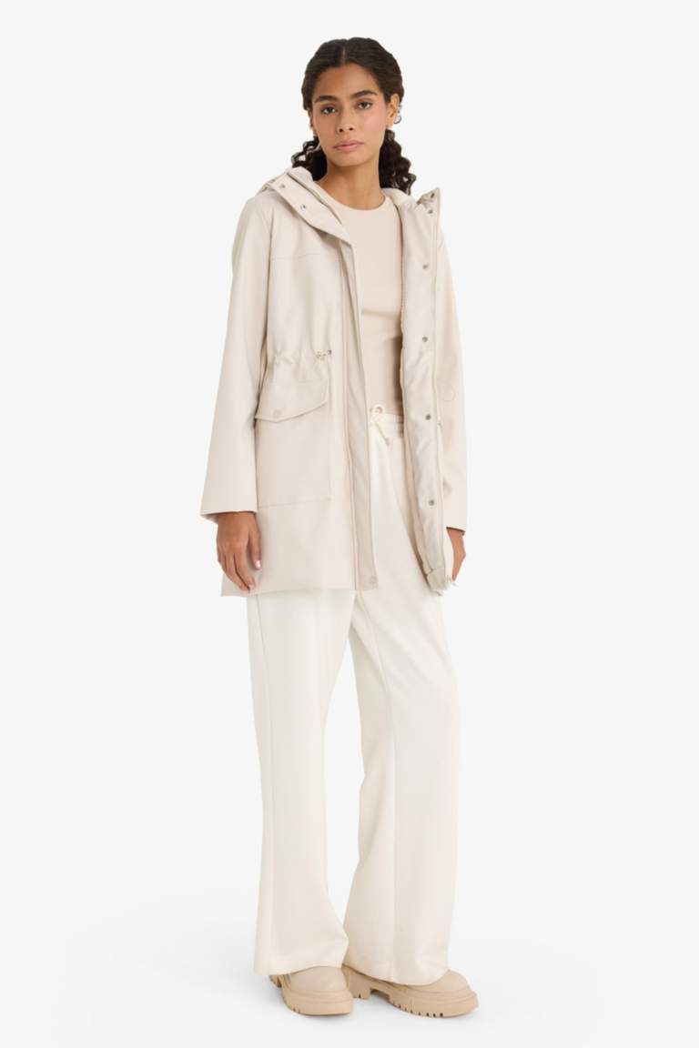 Imperméable à capuche en similicuir Coupe régulière