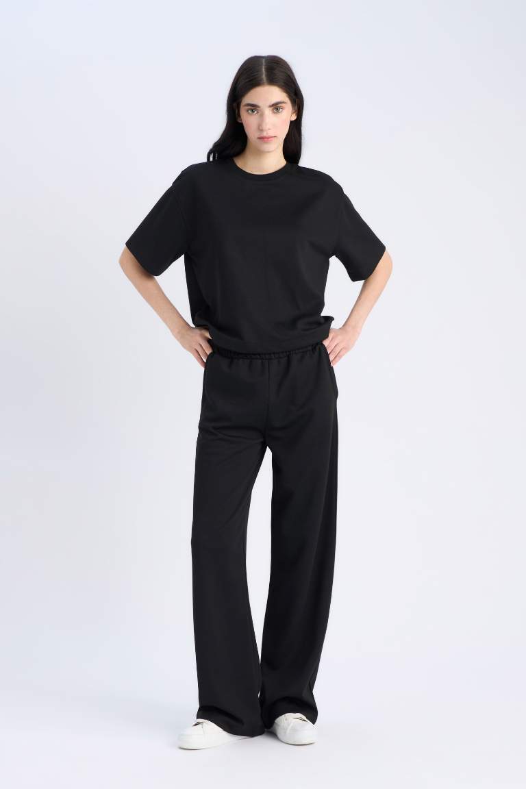 Straight Fit With Pockets Basic Trousers