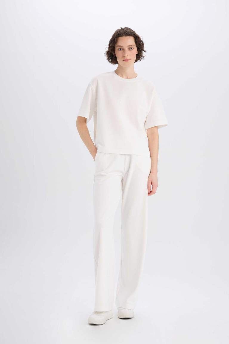 Straight Fit With Pockets Basic Trousers