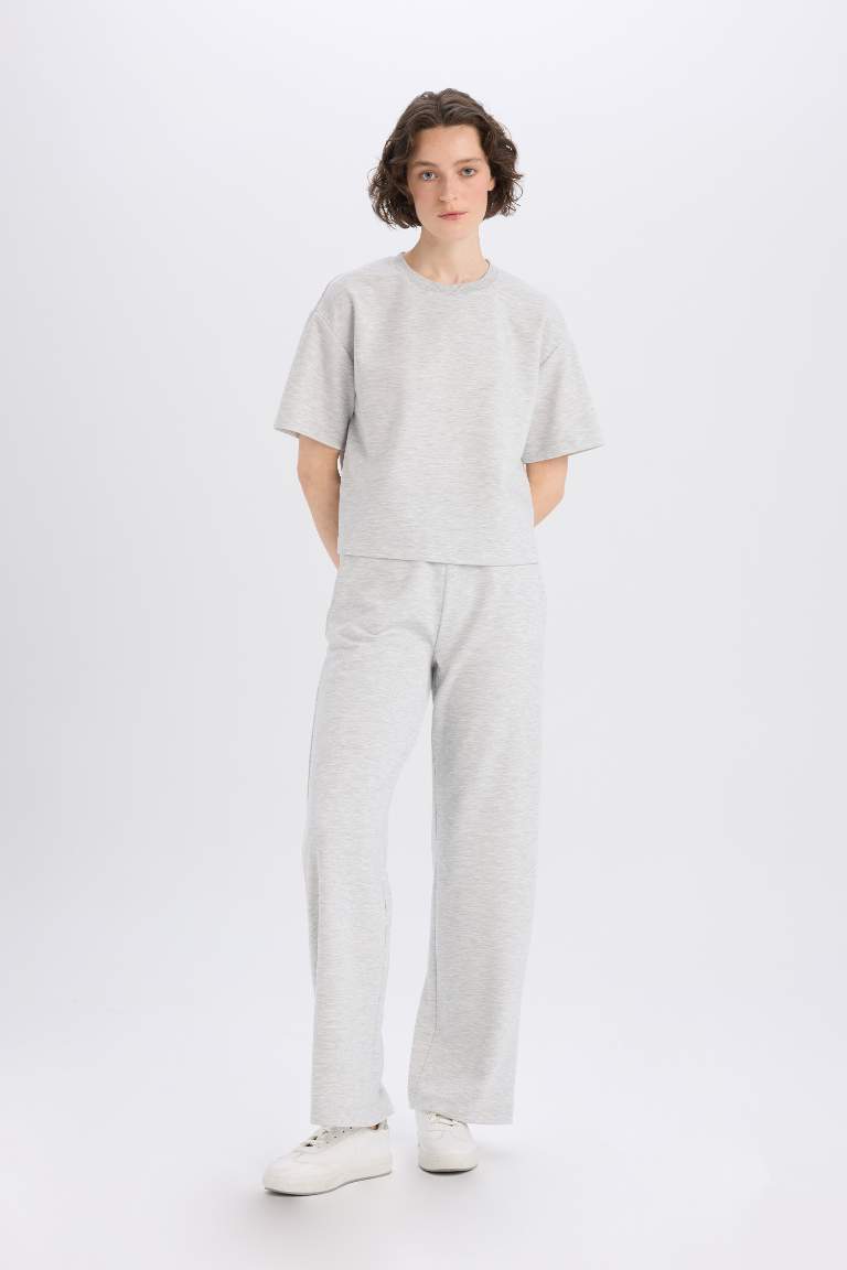 Straight Fit With Pockets Basic Trousers