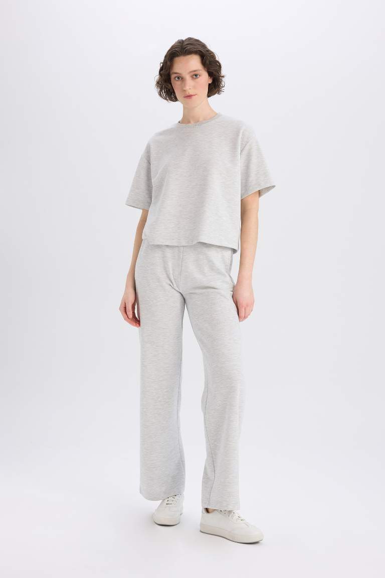 Straight Fit With Pockets Basic Trousers