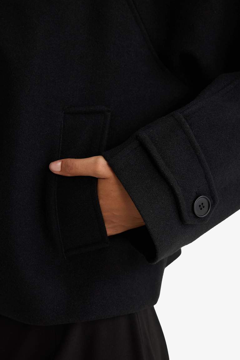 Regular Fit Polo Collar Cropped Jacket