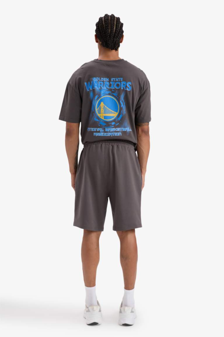 Шорты DeFactoFit NBA Golden State Warriors стандартной длины и посадки.