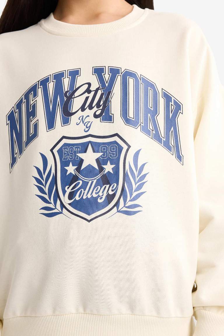 Girl Relax Fit Crew Neck Printed Sweatshirt