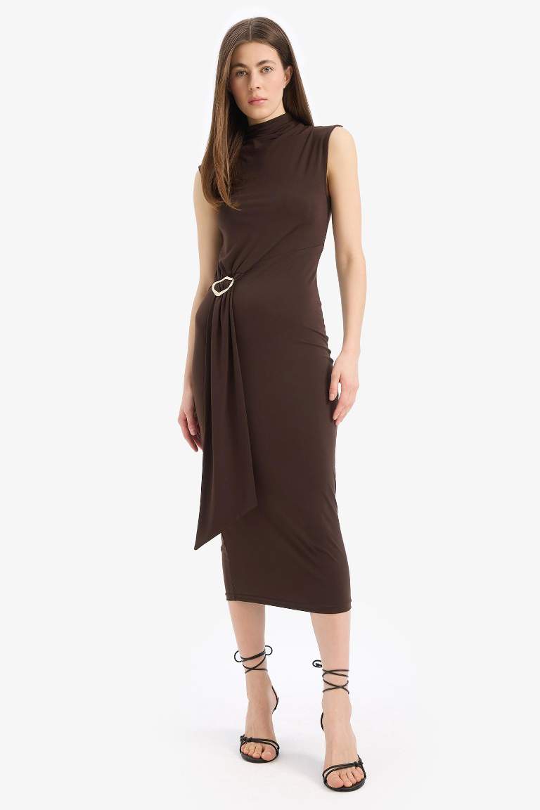 Bodycon Vücudu Saran Balıkçı Yaka Basic Düz Tokalı Kolsuz Midi Abiye Elbise