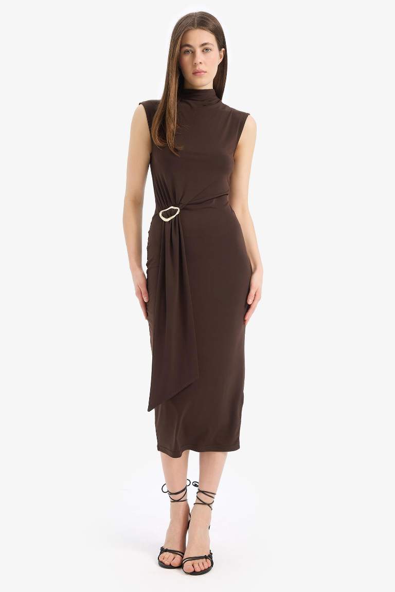 Bodycon Vücudu Saran Balıkçı Yaka Basic Düz Tokalı Kolsuz Midi Abiye Elbise
