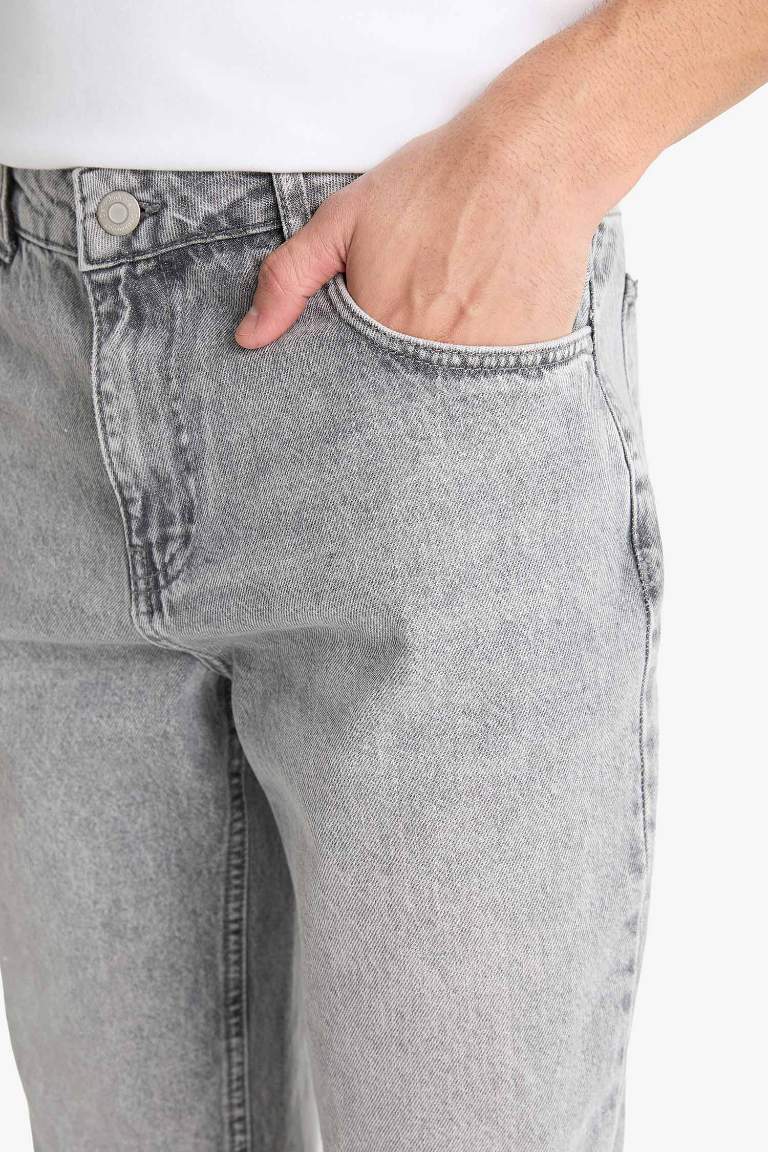 Straight Fit Regular Hem Denim Trousers