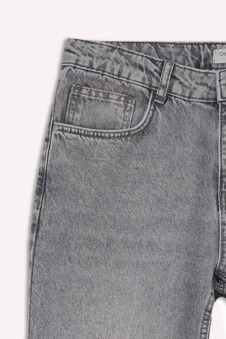 Straight Fit Regular Hem Denim Trousers