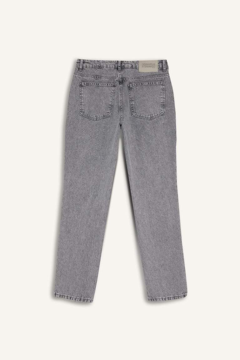 Straight Fit Regular Hem Denim Trousers