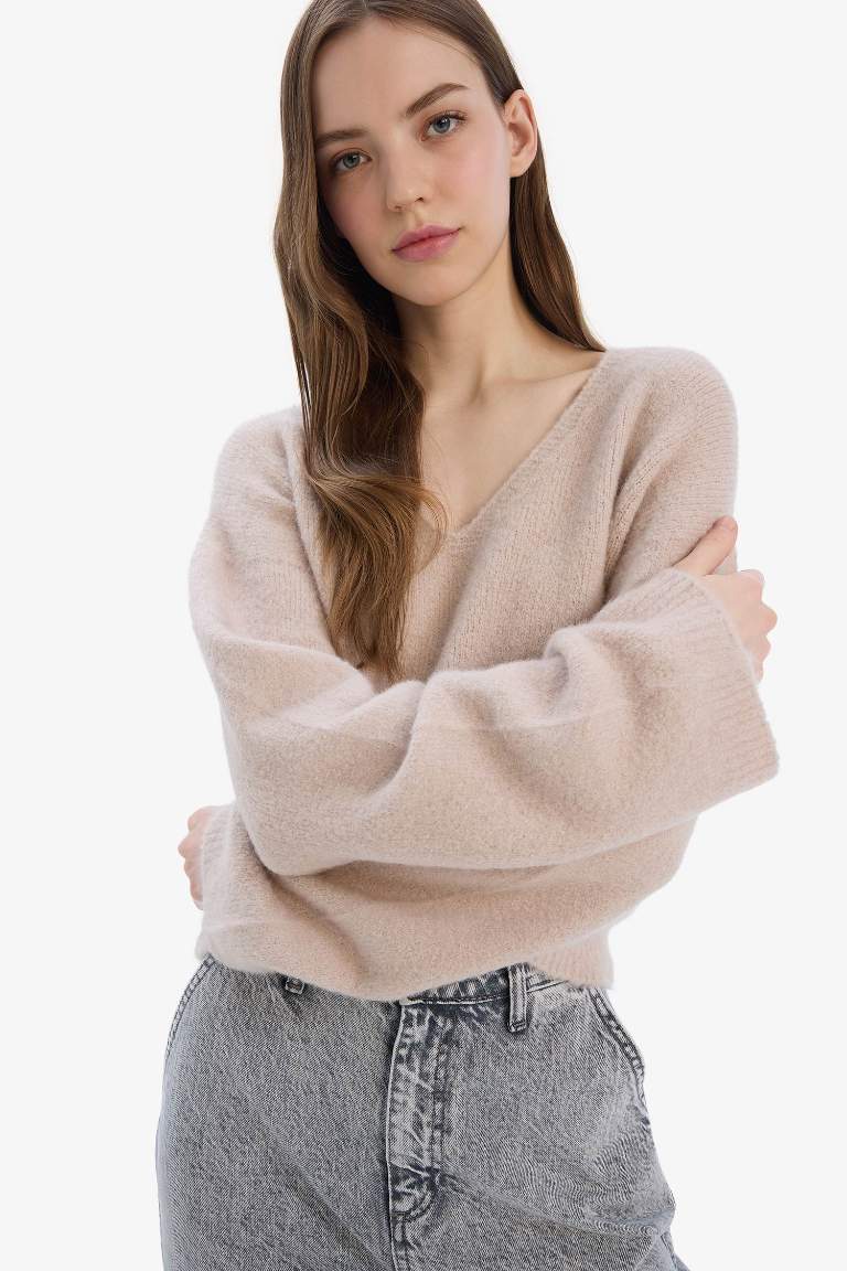 Pull en tricot basique sans couture à col V et coupe régulière