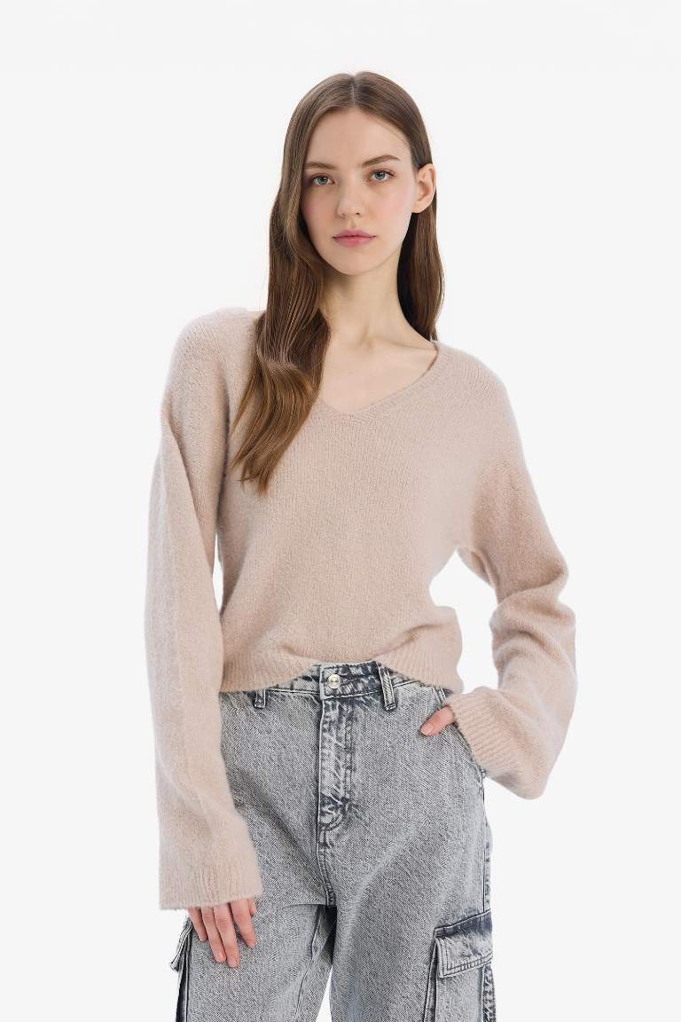 Pull en tricot basique sans couture à col V et coupe régulière