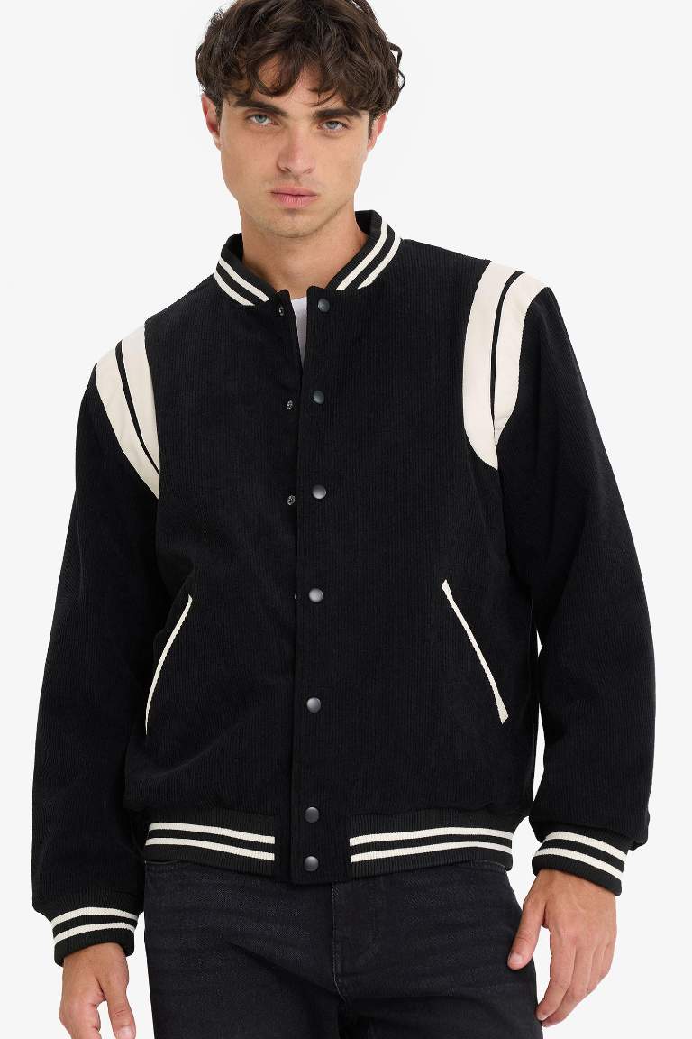 Su İtici Regular Fit Kolej Yaka Bomber Çıtçıtlı İç Cepli Mont