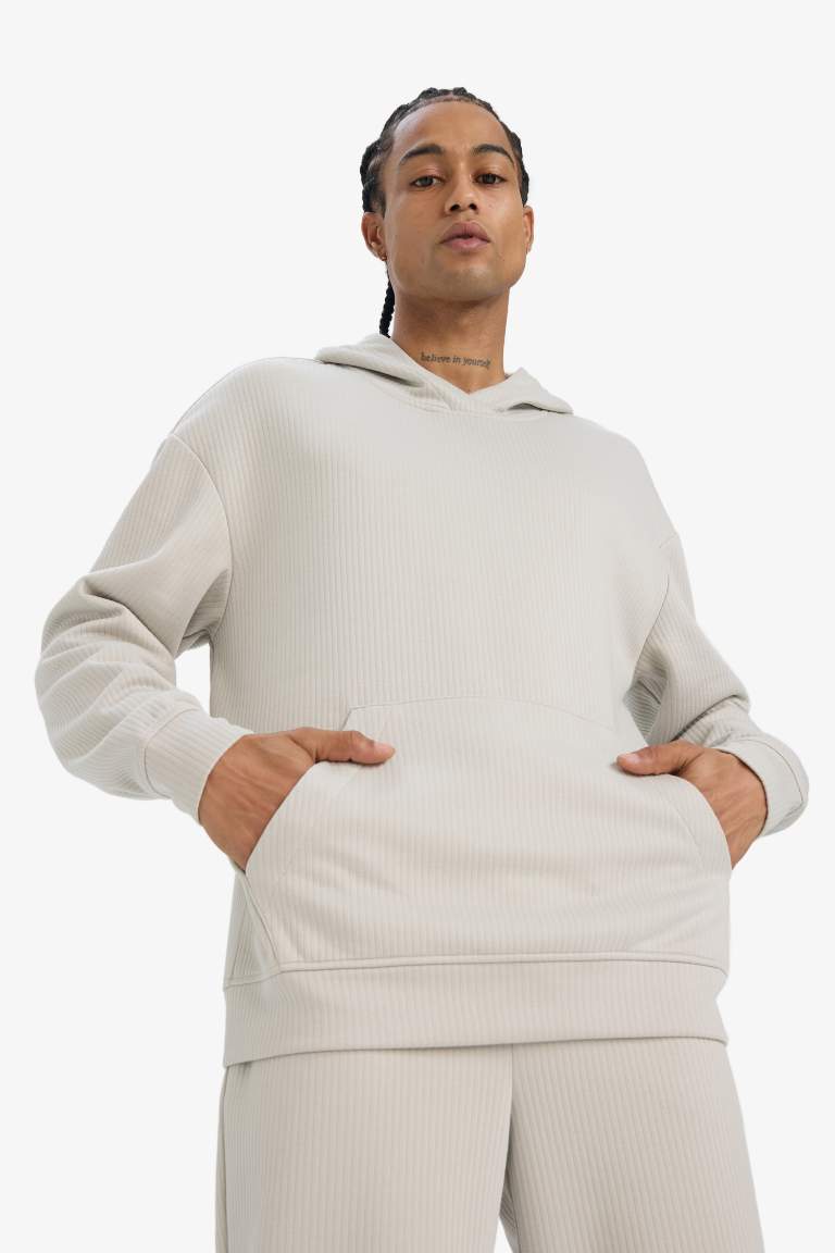 Boxy Fit Long Sleeve Sweatshirt