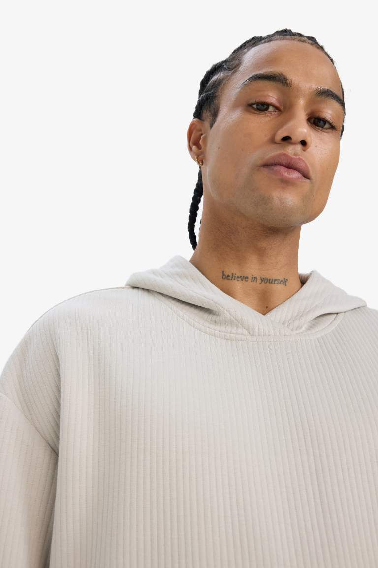 Boxy Fit Long Sleeve Sweatshirt