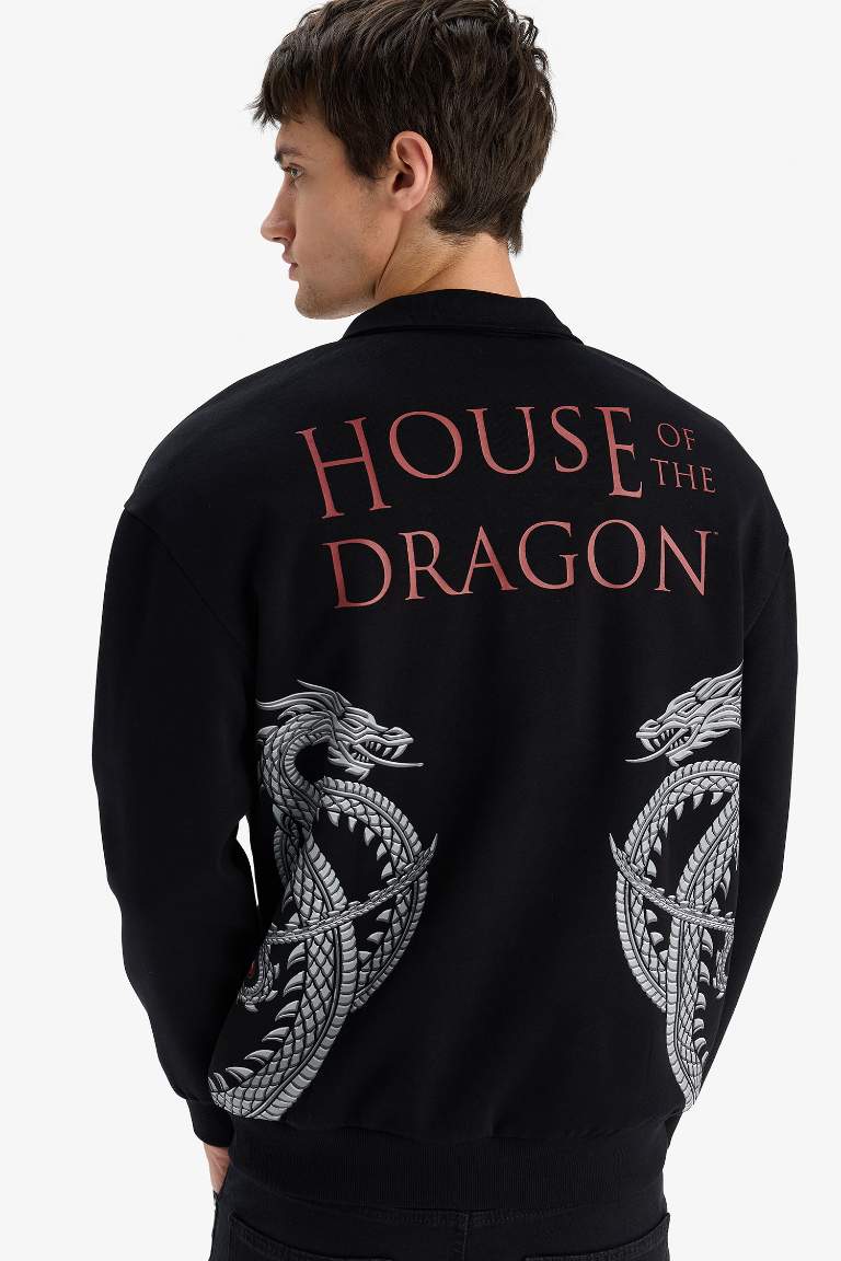 House Of The Dragon Boxy Fit свитшот с воротником-стойкой, молнией и принтом на спине