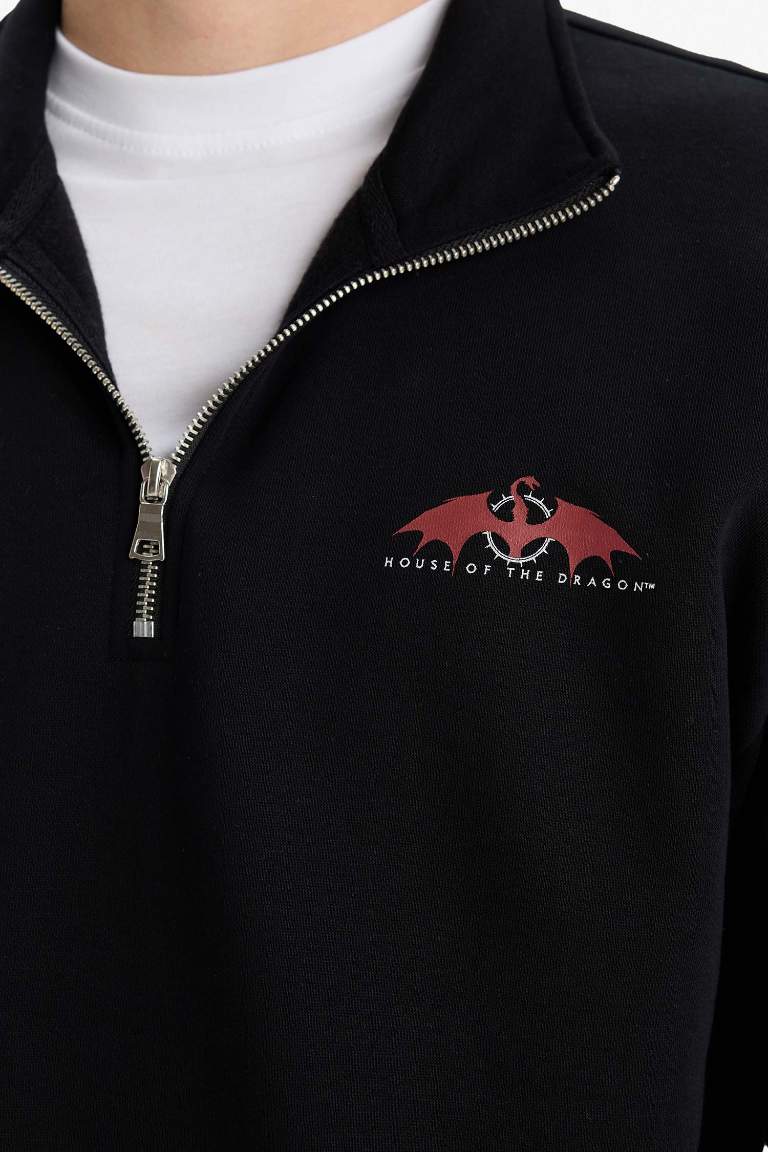 House Of The Dragon Boxy Fit свитшот с воротником-стойкой, молнией и принтом на спине