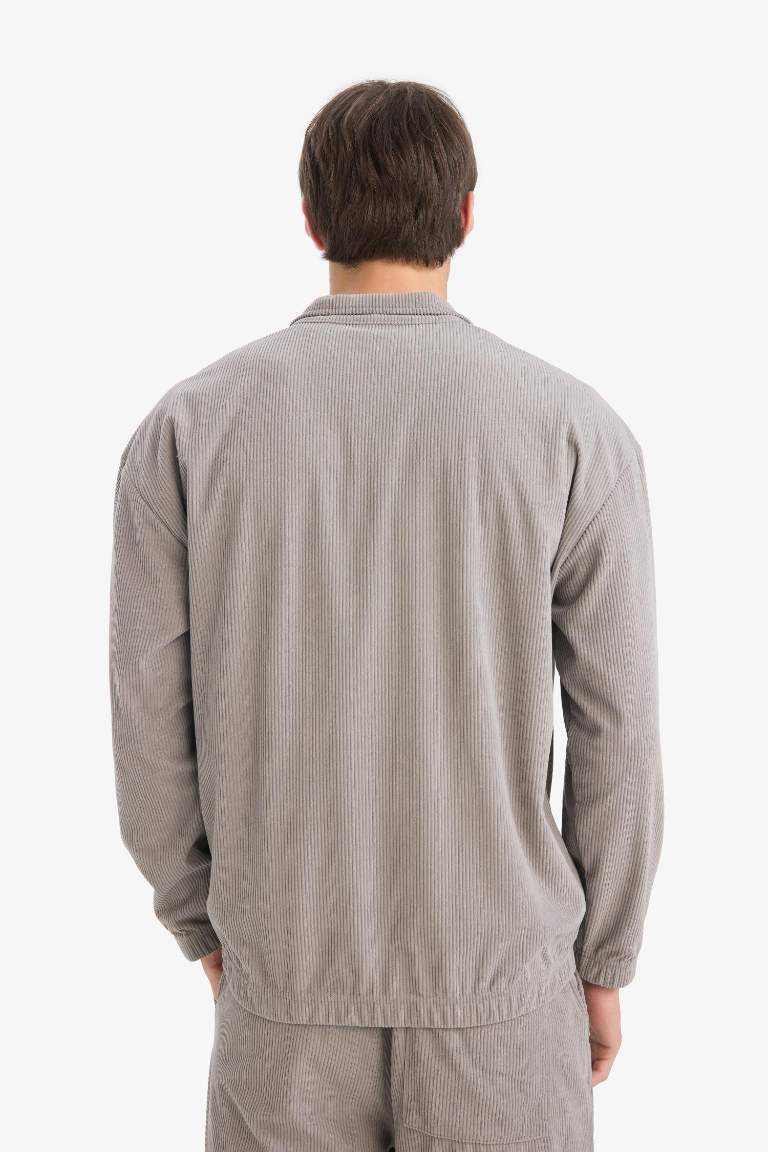 سويت شيرت أوفر سايز برقبة عالية بساق بسحاب