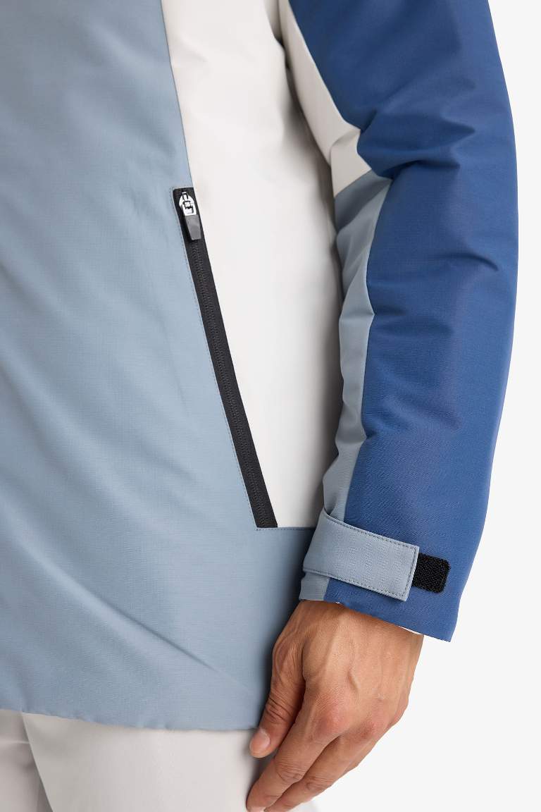 Defactofit Su İtici Regular Fit Kapüşonlu Fermuarlı Rüzgar Geçirmez Mont