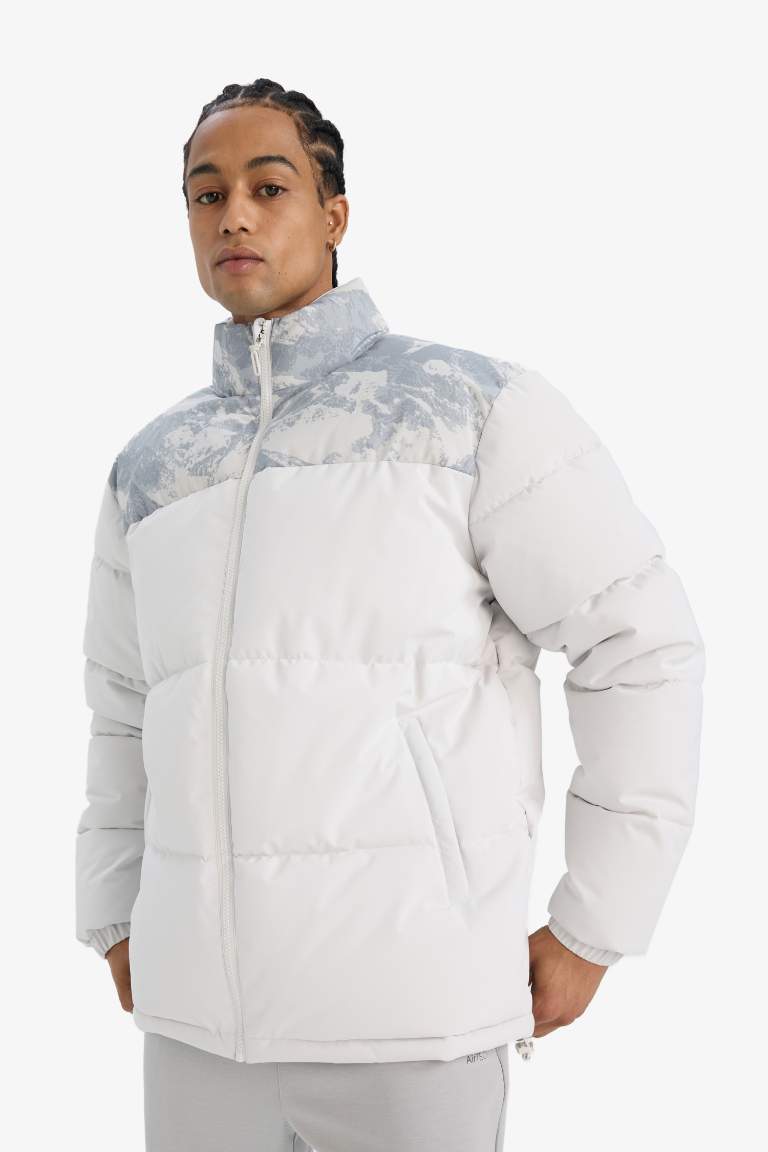 басып шығарылған Пальто