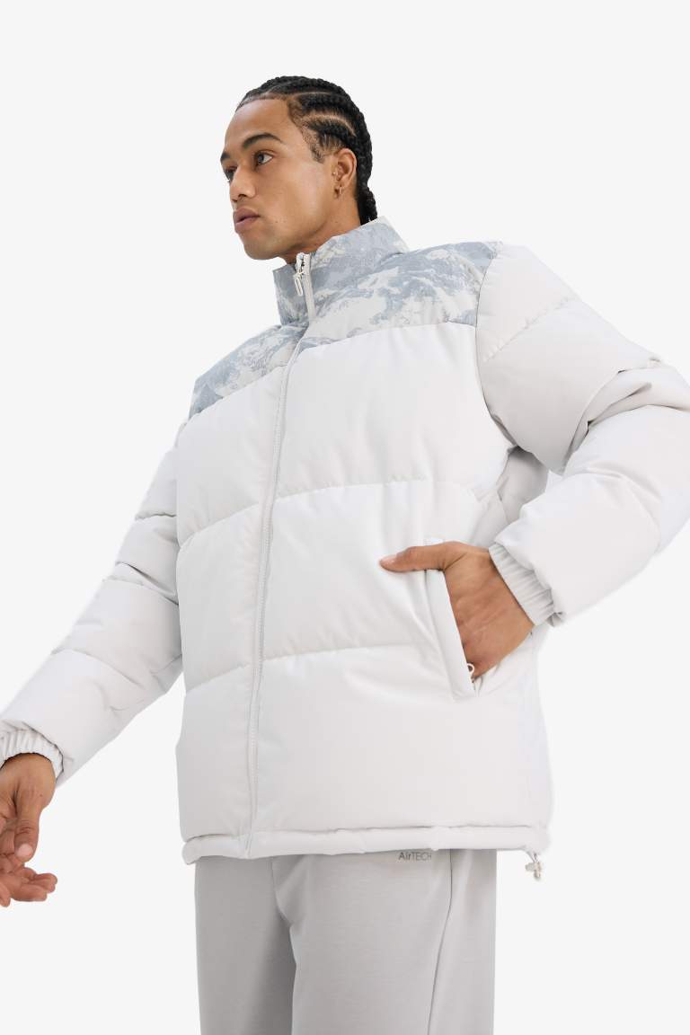 басып шығарылған Пальто