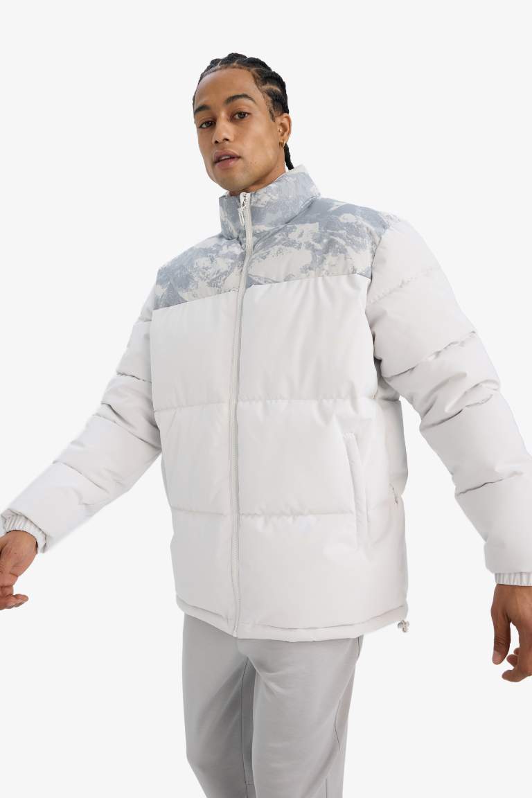 басып шығарылған Пальто