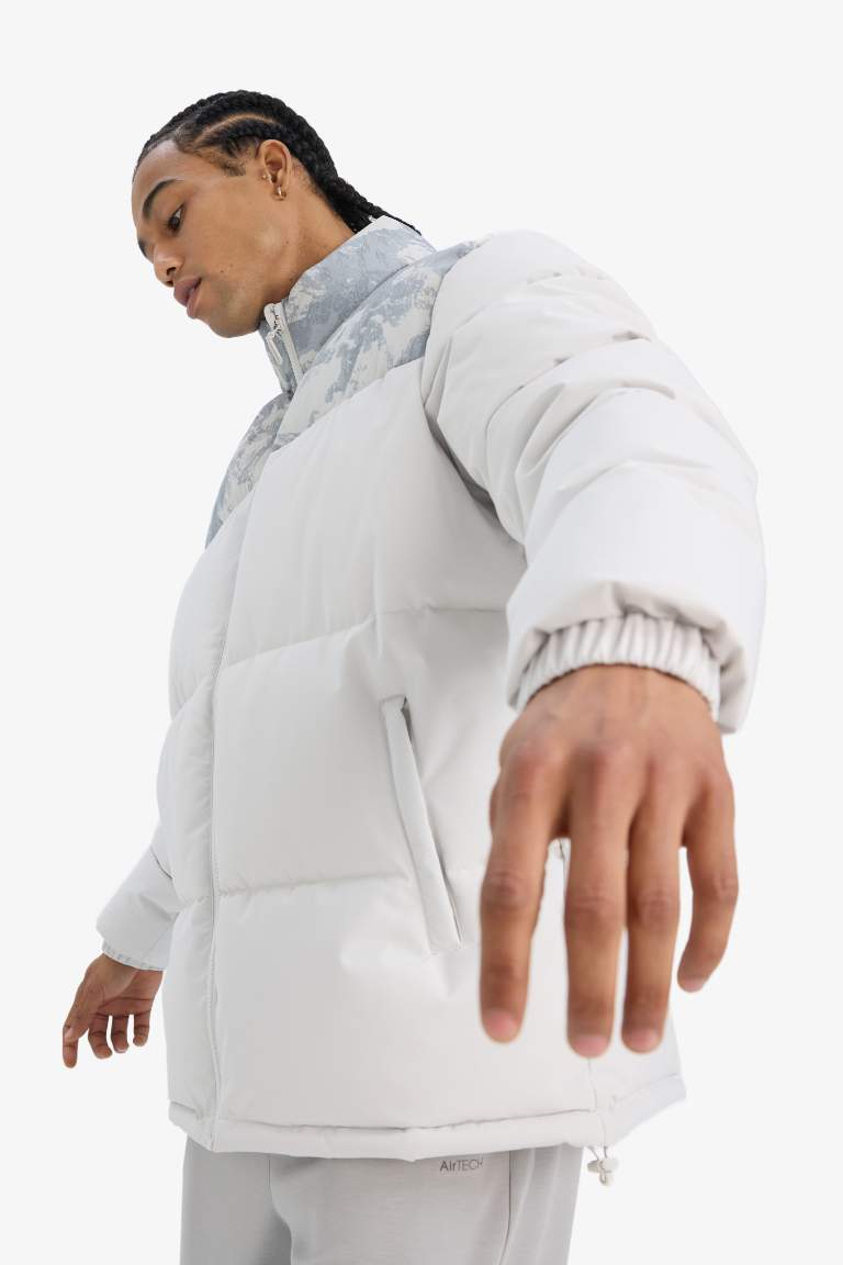 басып шығарылған Пальто