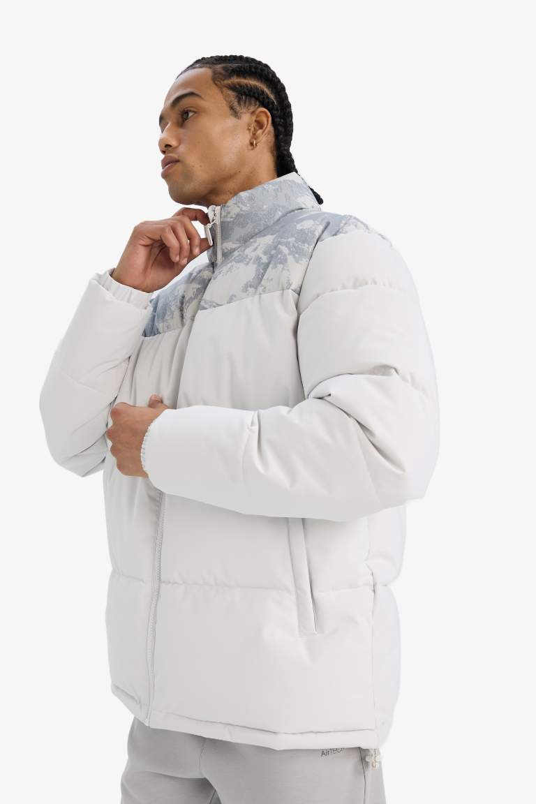 басып шығарылған Пальто