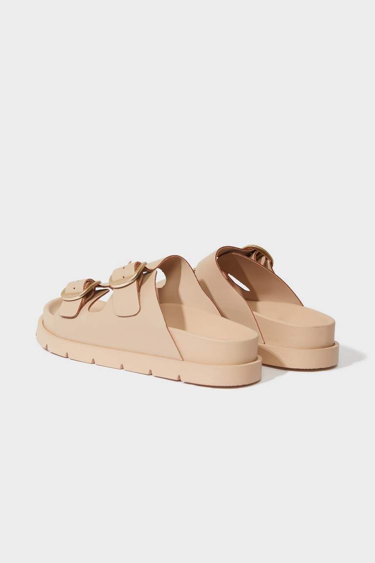 Woman Flat Sole Slipper