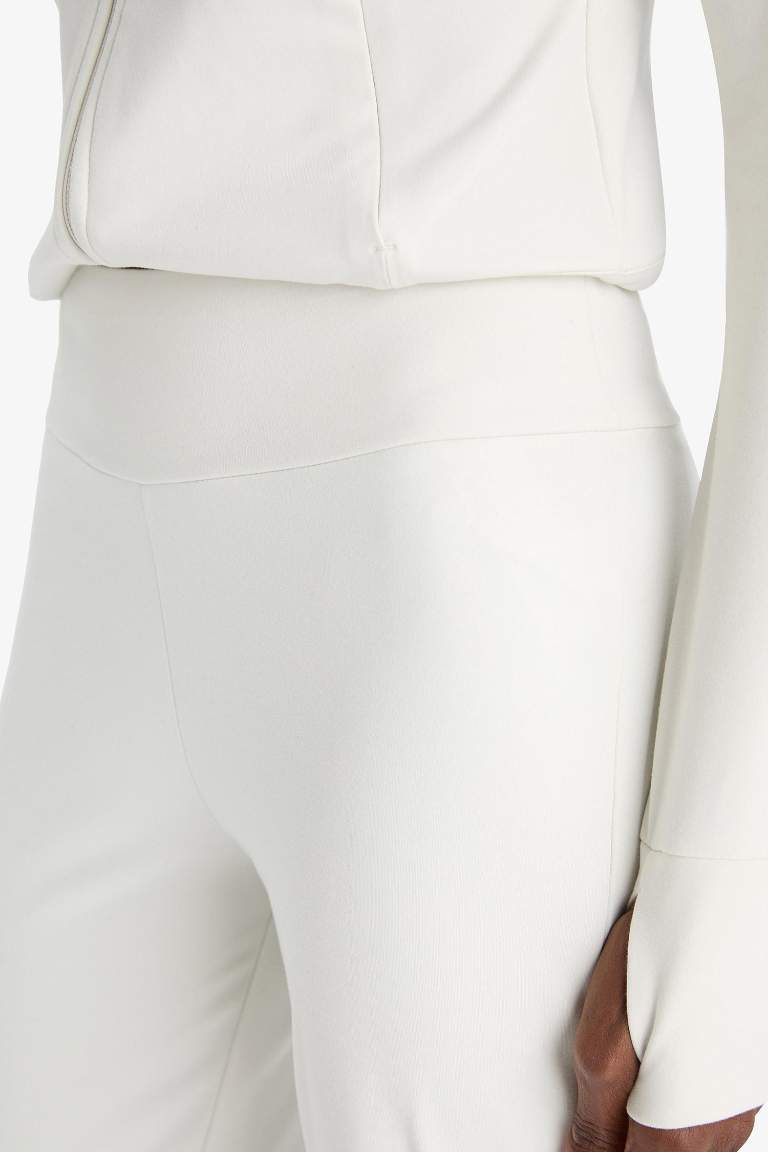 DeFactoFit Wide Leg Geniş Paça Toparlayıcı Yüksek Bel Soft Touch Sporcu Pantolon